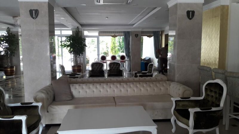  LA PERLA RESORT & HOTEL