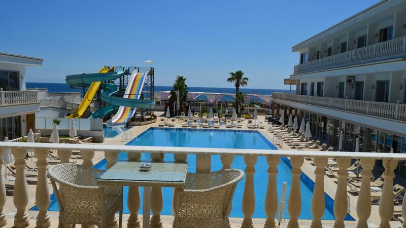  LA PERLA RESORT & HOTEL