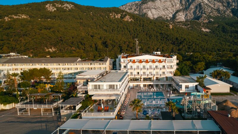  LA PERLA RESORT & HOTEL
