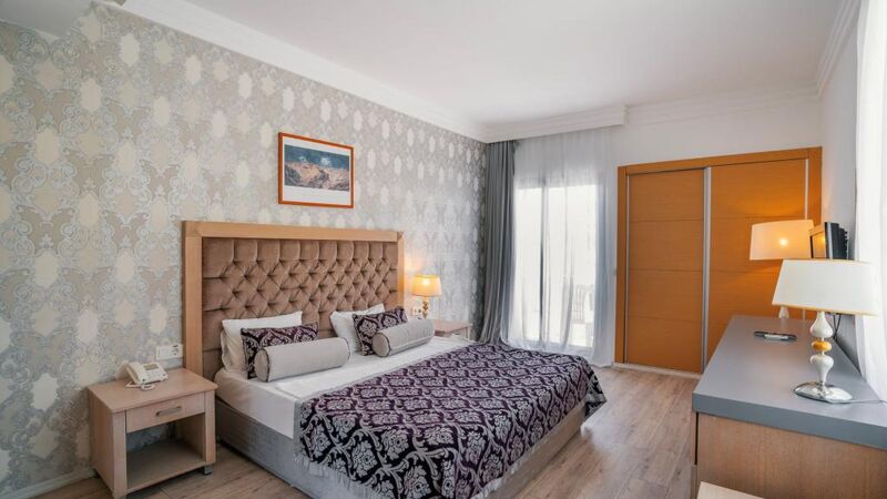  LA PERLA RESORT & HOTEL