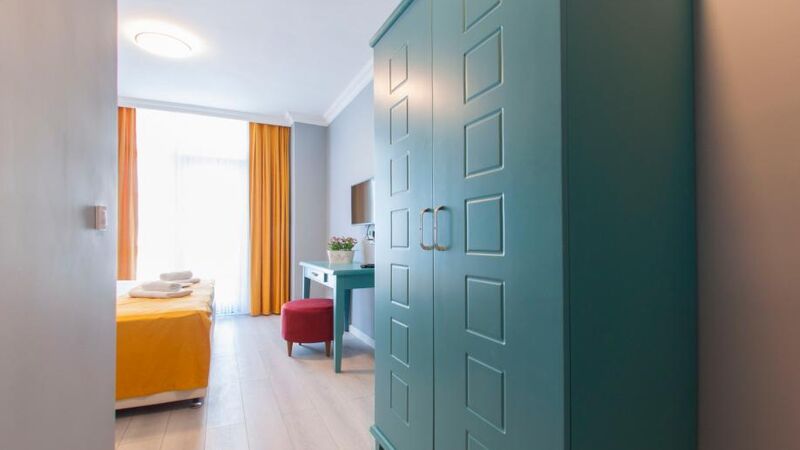 ROOM ROOM BUTIK MOTEL