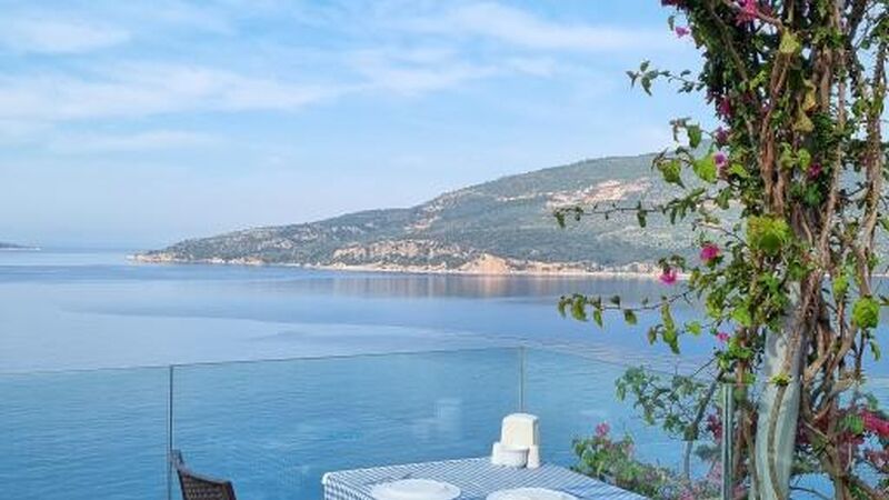 KALAMAR HOTEL