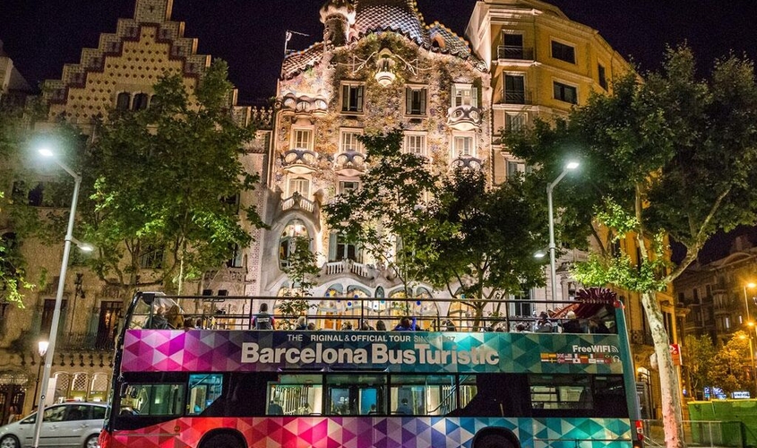 Night tours. Barcelona Bus City Tour.