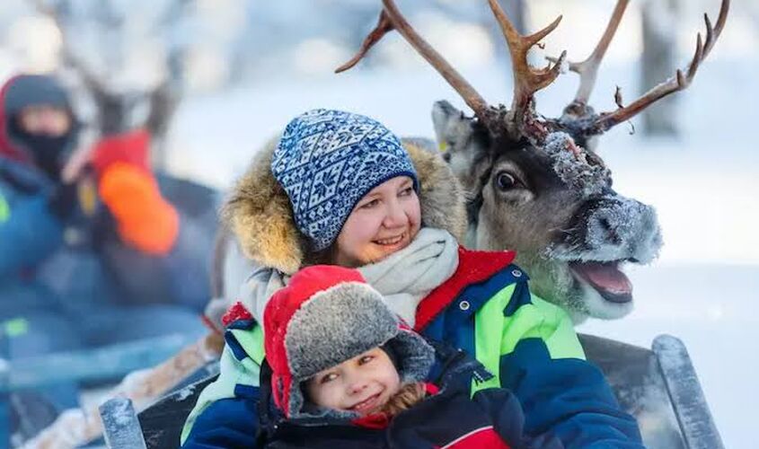 YILBAŞINDA LAPLAND KUZEY IŞIKLARI (EXTRA TURLAR DAHİL)