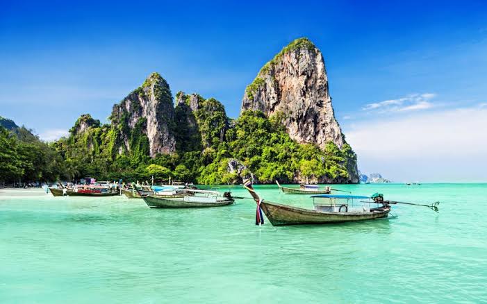 Elegant Phuket & Bangkok & Pattaya Emirates Hava Yolları ile 6 Gece - Ekstra Turlar Dahil